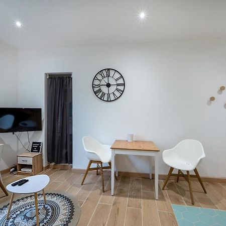 شقة أفينيون  في Climatisation - Hyper Centre - Cosy Flat - Free Wifi المظهر الخارجي الصورة